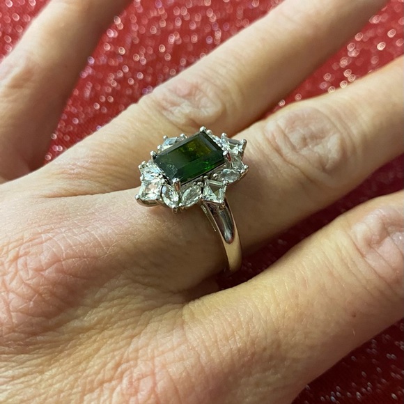 Green Chrome Diopside Rhodium Over Silver Ring - Picture 7 of 11